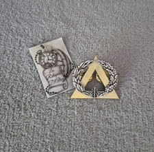 Insigne / pin's brevet de secourisme instructeur échelon argent Y.Delsart GS117