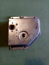 PEUGEOT J7 Serrure de porte AV gauche.