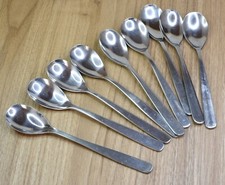 9 cuillers couverts compagnie