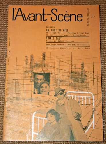 Avant scene theatre - l'avant, n°