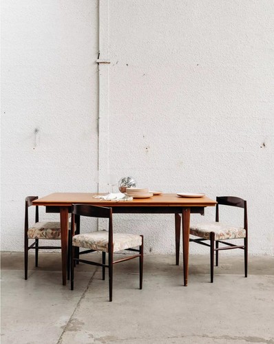 Karla table manger - la, à