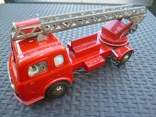 BEAU CAMION en tole ancien JOUSTRA Pompiers
