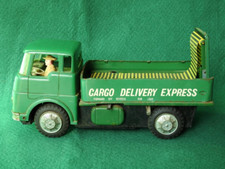 TOMIYAMA TOMY Jouets JAPON Années 1960 Camion De Livraison Express En Tôle