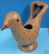 insolite et rare poterie de Jeanne Levêque