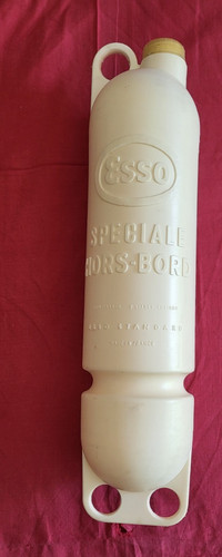 Esso spéciale hors bord - ;, /