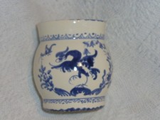 FAIENCE PETIT POT MARTRES