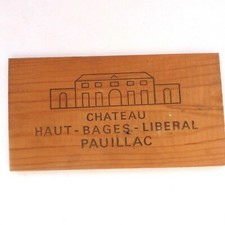 PLAQUE EN BOIS DE CAISSE A VIN CHATEAU HAUT - BAGES - LIBERAL PAUILLAC