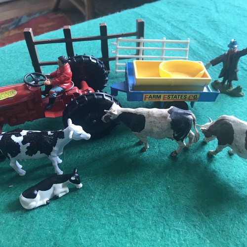Britains farm lone - farm,,