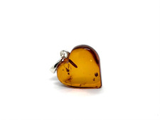 PENDENTIF AMBRE COEUR cadeau