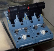 3 manettes Thrustmaster + 2