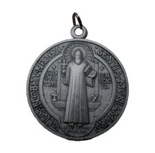 Saint Benoit médaille métal