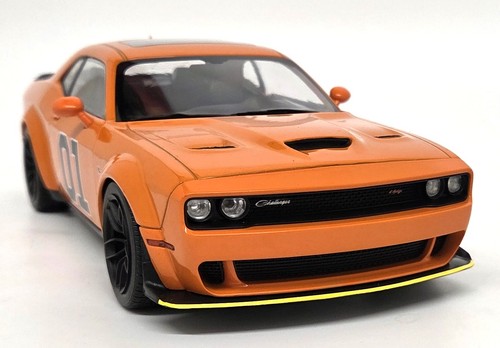Solido dodge challenger - 1/18,