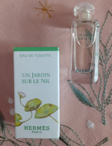 Hermes jardin sur nil - un,