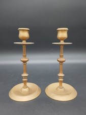 Paire de bougeoirs en laiton