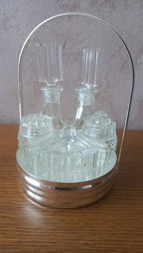 Service condiments vintage - service,