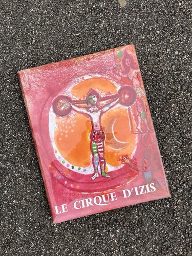 Livre cirque d izis - livre,