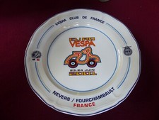 assiette trophée VESPA CLUB DE FRANCE  nevers / fourchambault  2001 euro vespa