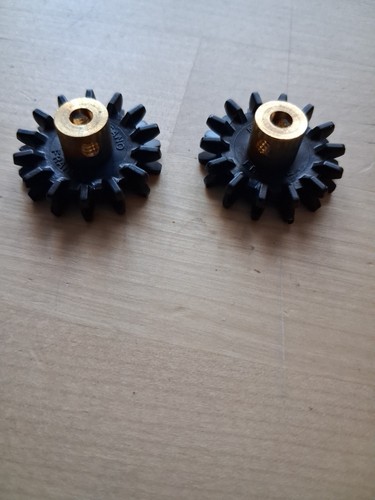 Meccano roues dentée - dentée, )