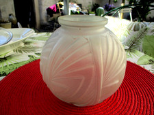 VASE ANCIEN  DE FORME BOULE AVEC DESSINS GEOMETRIQUE/ ART DECO/collection/19e