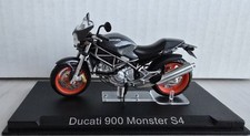 DUCATI 900 MONSTER S4 - Moto miniature collection Altaya - Ech. 1/24ème