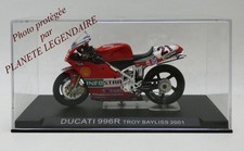 Moto Miniature MotoGP DUCATI 996R Troy Bayliss 2001 Echelle 1/24