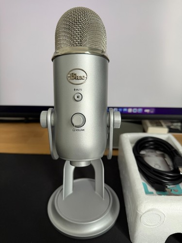 Blue yeti microphone - blue,