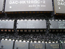 ci IDT72403L25P / IDT72403