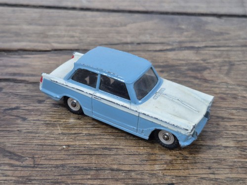 Voiture miniature triumph - voiture,