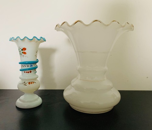 Vases opaline dont un - vases,