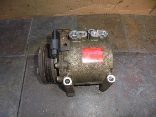 Mitsubishi carisma 2001 8 - carisma,