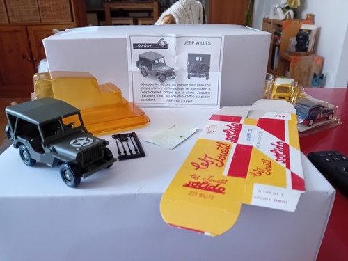 Jeep willys solido - 1/43,