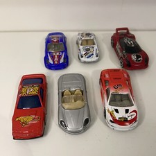 Lot Voitures Miniatures Métal / Plastique Jouet