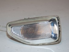 répétiteur aile gauche dacia SANDERO II 261651140R 212548