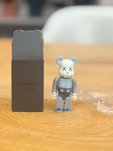 Bearbrick 100 original fake - bearbrick,