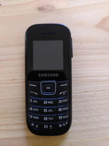 Samsung e1200i pour - samsung,