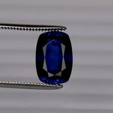 Forme de coussin saphir bleu