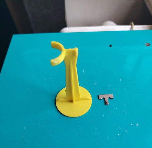 Socle clé mèche poupée - +,