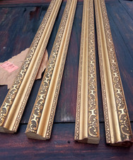 4 baguettes dorées à la