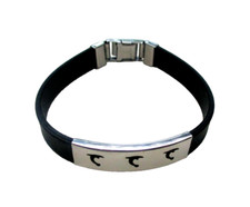 bracelet en caoutchouc noir et acier motif Dauphins