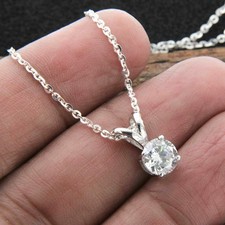 Collier avec pendentif