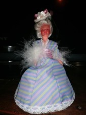 Poupée Folkloriques Vintage