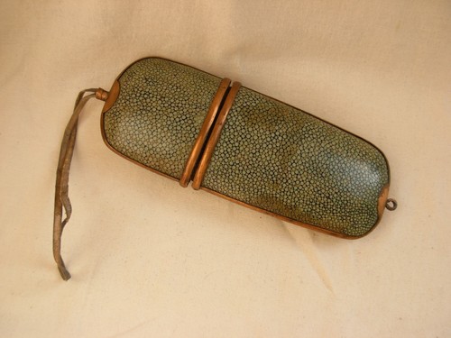 Etui lunettes gaine de - etui, a