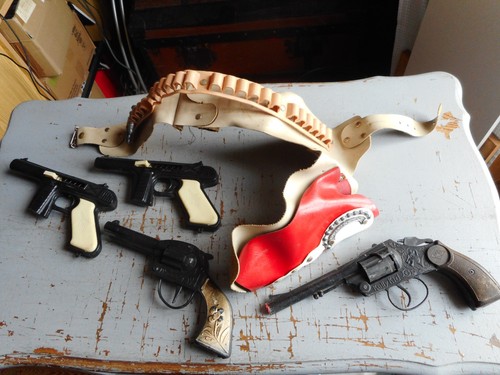 Lot jouet pistolet - lot,