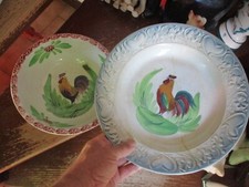 2 Ancien Rustique Plat Creux au Coq Céranord St Amand de service avec assiettes 