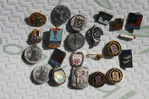 Lot insignes dont - lot,