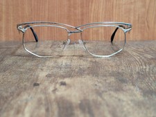 CADRE DE LUNETTES VINTAGE