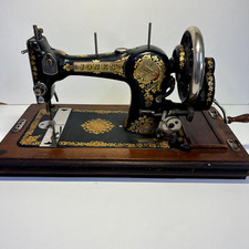 TRÈS ANCIENNE RARE JONES FAMILY C.S MACHINE À COUDRE AVEC COFFRE MANIVELLE 1891
