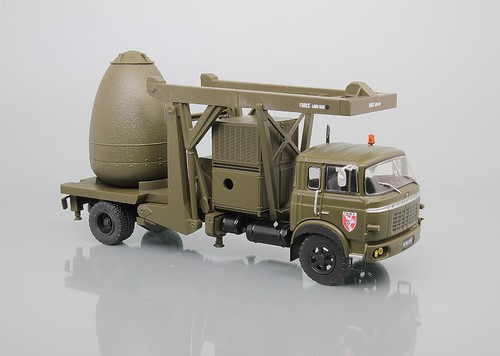 Camion militaire berliet - 1/43,