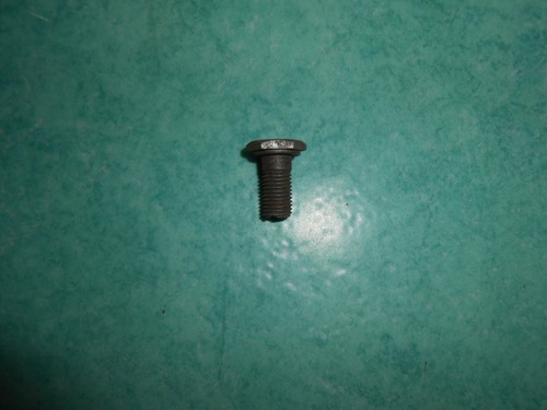Vis garde boue moteur solex