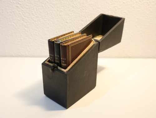 Ancien livres miniatures - ancien, culte